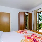 Gostinjska kuća Carpe Diem 4*