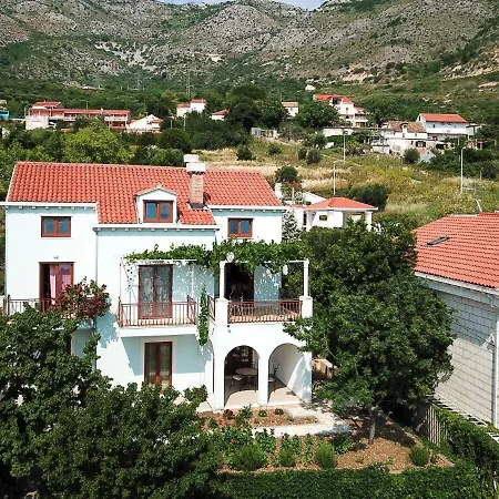 Vendégház Carpe Diem 4*